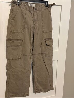 Hollister Women’s Olive Cargo Pants